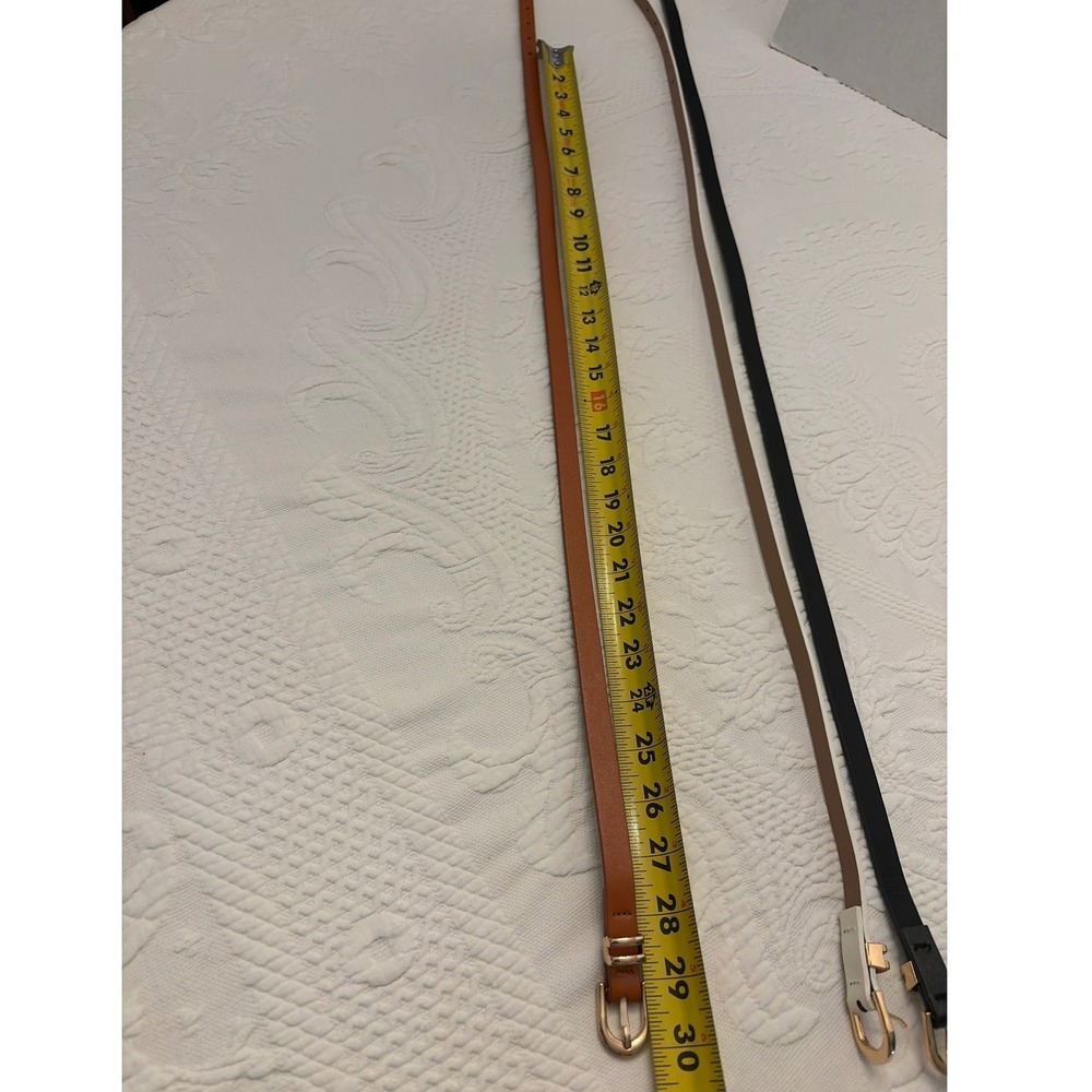 Set of 3 Skinny Faux Leather Belts Gold Horseshoe Buckle Black White Brown Sz 28 - Picture 5 of 6